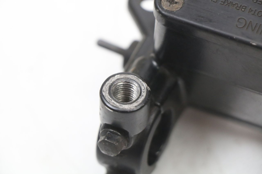 photo de MAITRE CYLINDRE ARRIERE MBK MW TRYPTIK 125 (2014 - 2016) - Vue d’ensemble