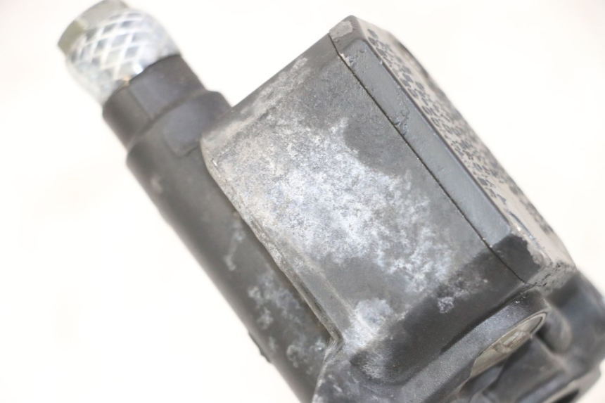 photo de MAITRE CYLINDRE ARRIERE GILERA NEXUS 125 (2009 - 2013) - Zoom état d’usage