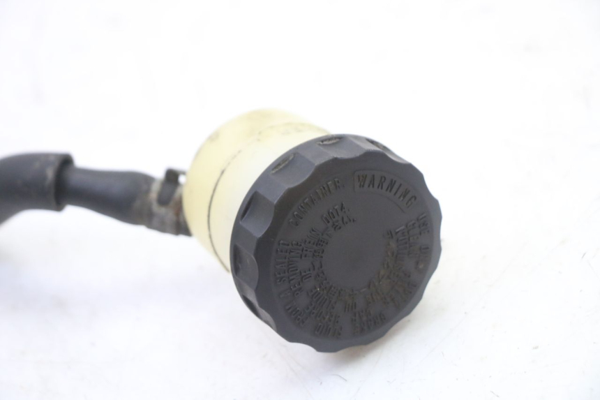 photo de MAITRE CYLINDRE ARRIERE HONDA NTV DEAUVILLE ABS 700 (2007 - 2016) - Gros plan technique