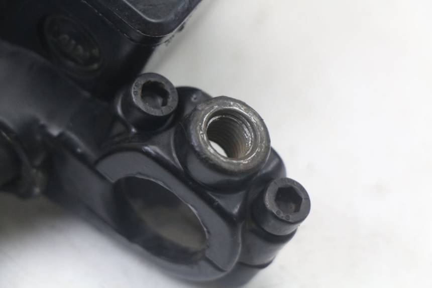 photo de MAITRE CYLINDRE ARRIERE PIAGGIO BEVERLY 125 (1998 - 2005) - Autre angle de vue