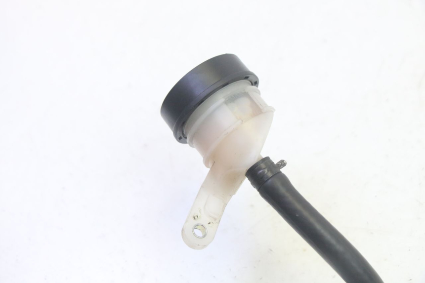 photo de MAITRE CYLINDRE ARRIERE BMW R GS 1250 (2021 - 2024) - Gros plan technique