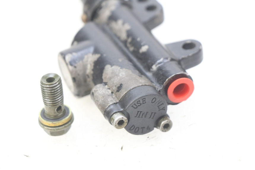 photo de MAITRE CYLINDRE FREIN ARRIERE APOLLO RFZ 125 - Détail de la pièce