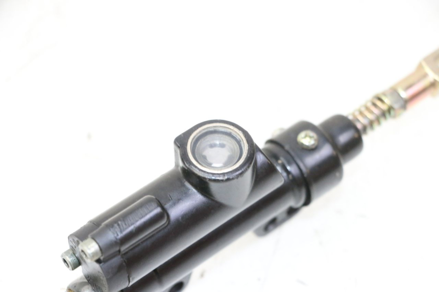 photo de MAITRE CYLINDRE FREIN ARRIERE APOLLO RFZ 150 - Zoom état d’usage