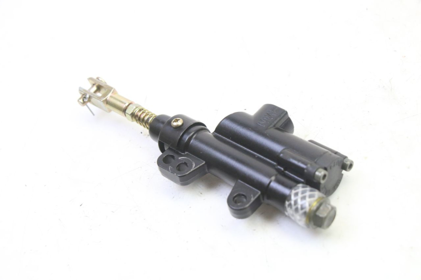 photo de MAITRE CYLINDRE FREIN ARRIERE APOLLO RFZ 125 - Points de fixation