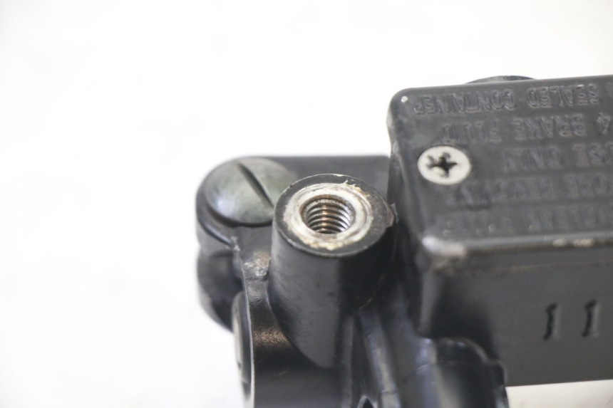 photo de MAITRE CYLINDRE ARRIERE GILERA RUNNER SP 50 (2006 - 2008) - Autre angle de vue