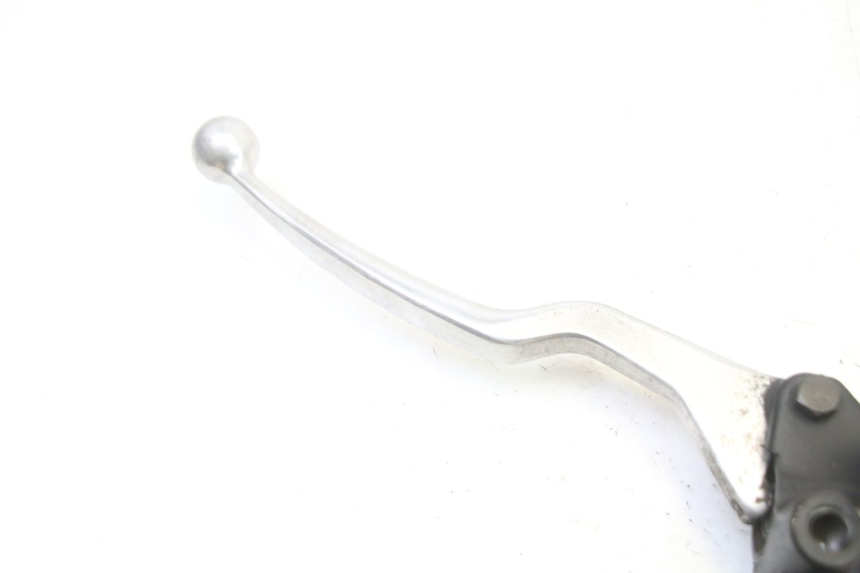 photo de MAITRE CYLINDRE ARRIERE PEUGEOT SATELIS 250 (2006 - 2012) - Détail de la pièce