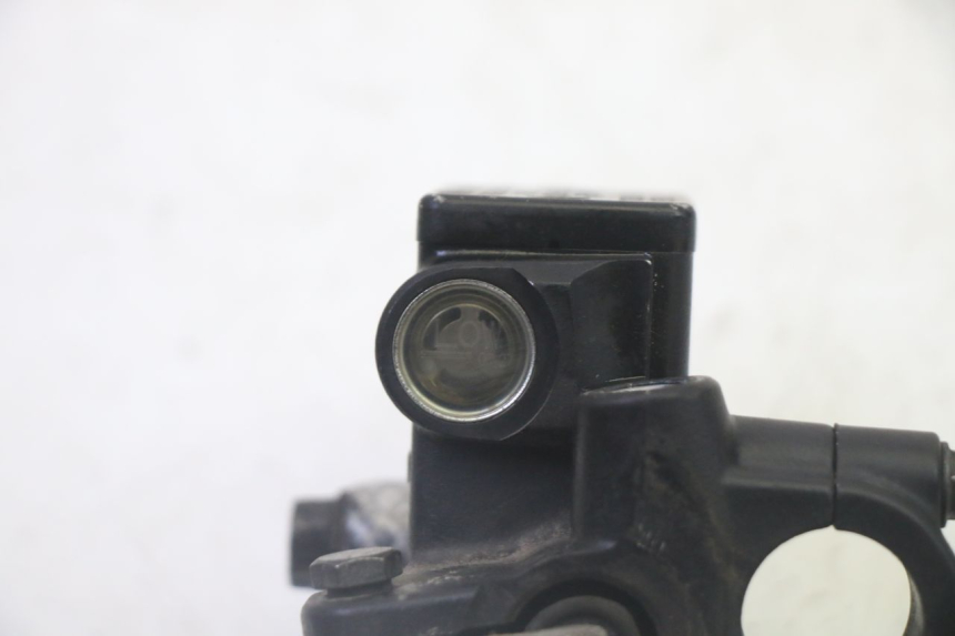 photo de MAITRE CYLINDRE FREIN ARRIERE PEUGEOT SATELIS 125 (2006 - 2009) - Vue d’ensemble