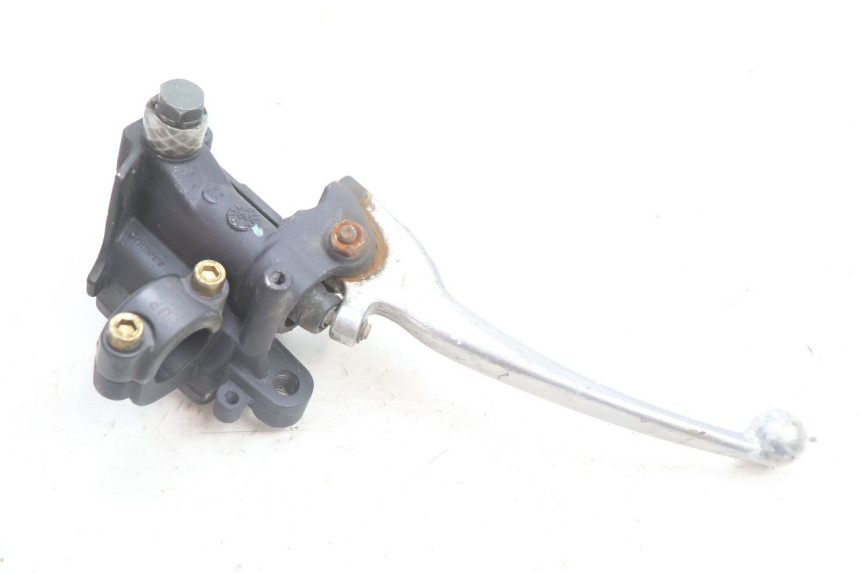 photo de MAITRE CYLINDRE ARRIERE APRILIA SCARABEO GT 125 (1999 - 2007) - Points de fixation