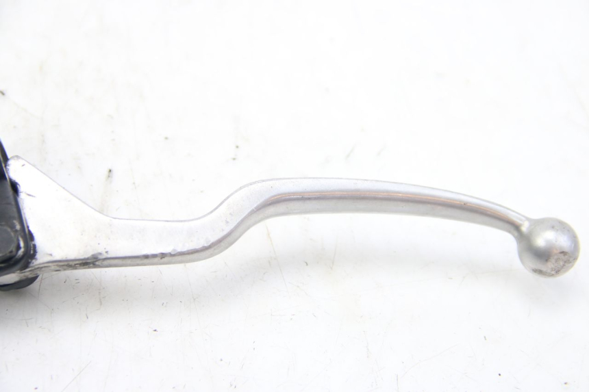 photo de MAITRE CYLINDRE FREIN ARRIERE SUZUKI SIXTEEN 125 (2008 - 2010) - Vue d’ensemble