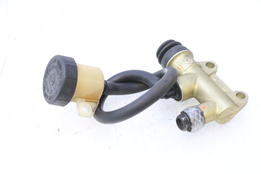 photo de MAITRE CYLINDRE ARRIERE DUCATI SS IE DS CARENEE 1000 (2002 - 2006) - Autre angle de vue