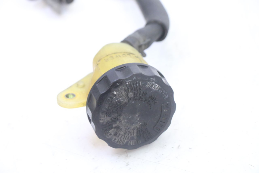 photo de MAITRE CYLINDRE ARRIERE HONDA ST PAN EUROPEAN 1300 (2002 - 2013) - Autre angle de vue