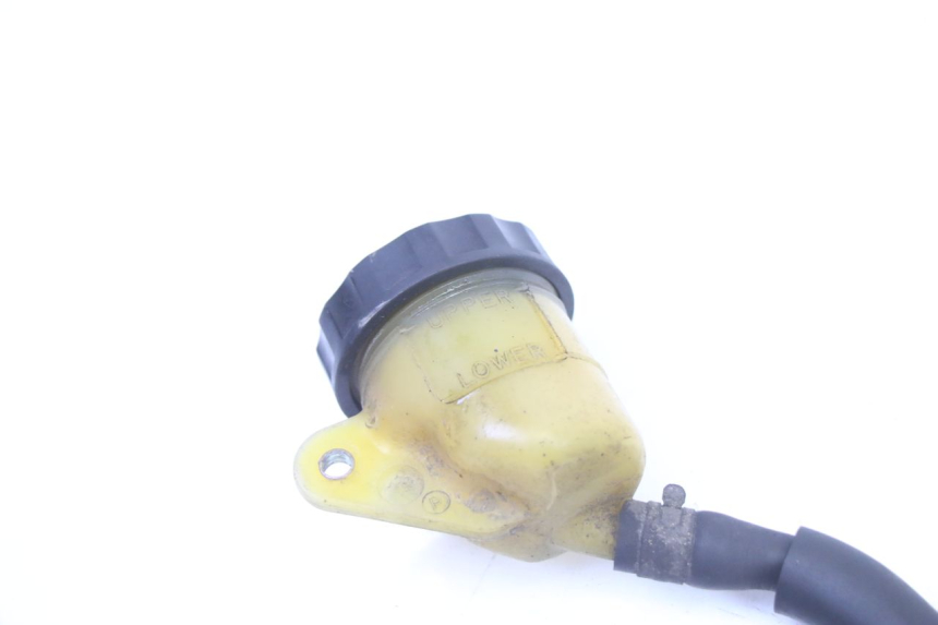 photo de MAITRE CYLINDRE ARRIERE HONDA ST PAN EUROPEAN 1300 (2002 - 2013) - Points de fixation