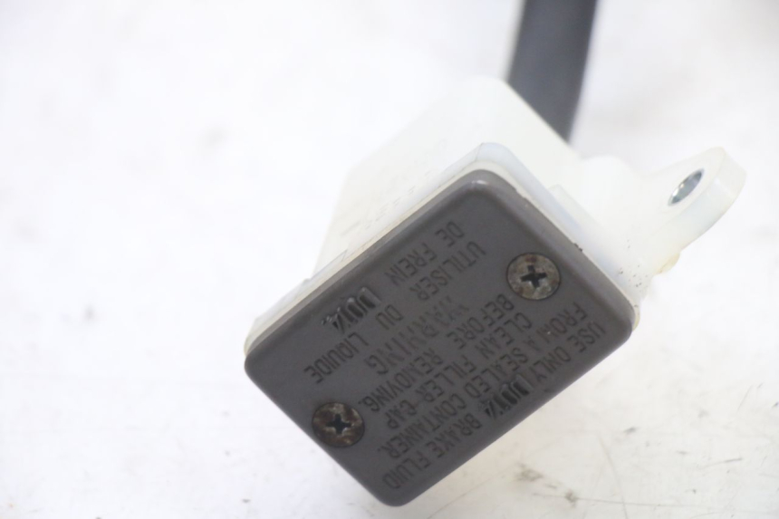 photo de MAITRE CYLINDRE ARRIERE SUZUKI GSX F GSXF 650 (2007 - 2015) - Autre angle de vue