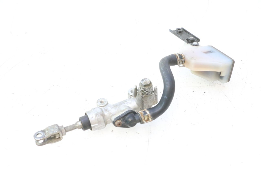 photo de MAITRE CYLINDRE ARRIERE SUZUKI SV S 650 (2003 - 2009) - Détail de la pièce