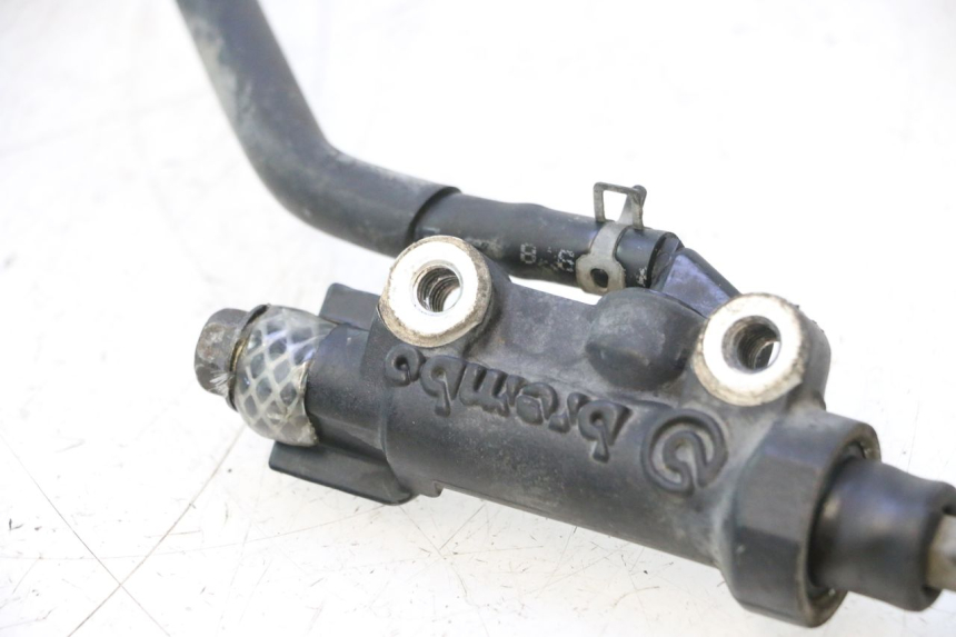 photo de MAITRE CYLINDRE ARRIERE YAMAHA TDM ABS 900 (2002 - 2014) - Autre angle de vue