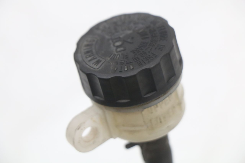 photo de MAITRE CYLINDRE FREIN ARRIERE YAMAHA TDR DELTABOX 125 (1997 - 2003) - Gros plan technique