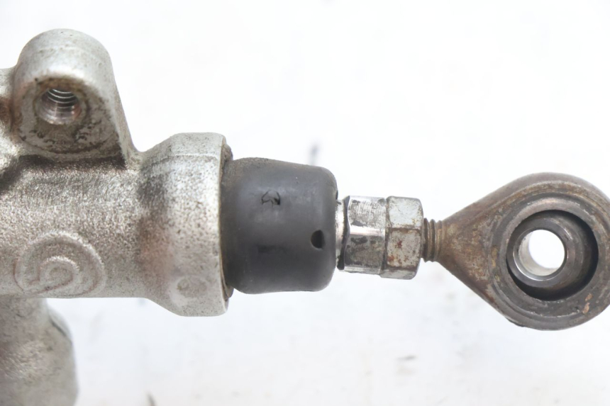 photo de MAITRE CYLINDRE ARRIERE HUSABERG TE 250 (2011 - 2014) - Autre angle de vue