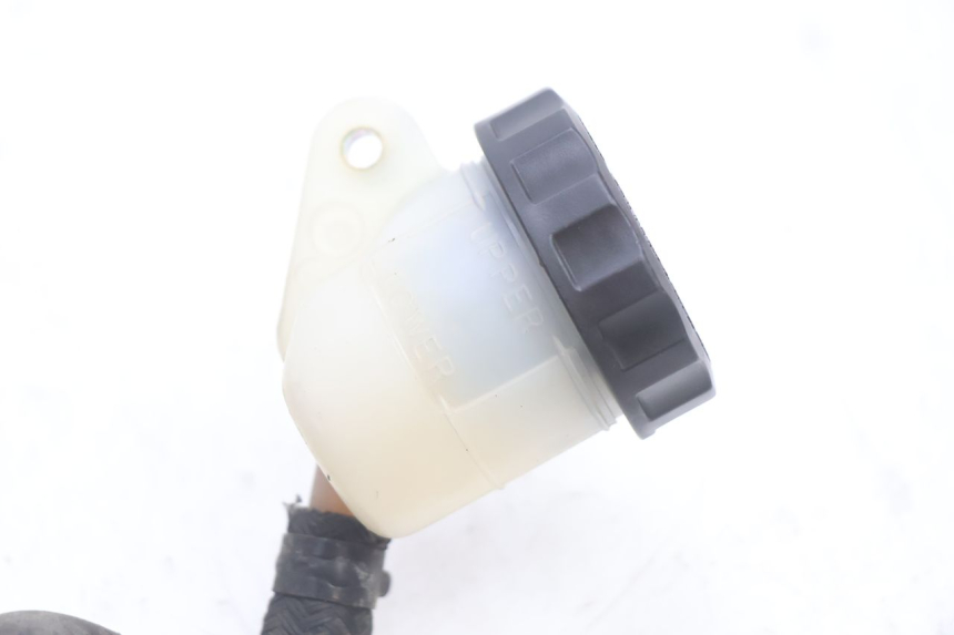 photo de MAITRE CYLINDRE ARRIERE HONDA VFR FI RC46 800 (1998 - 2001) - Zoom état d’usage