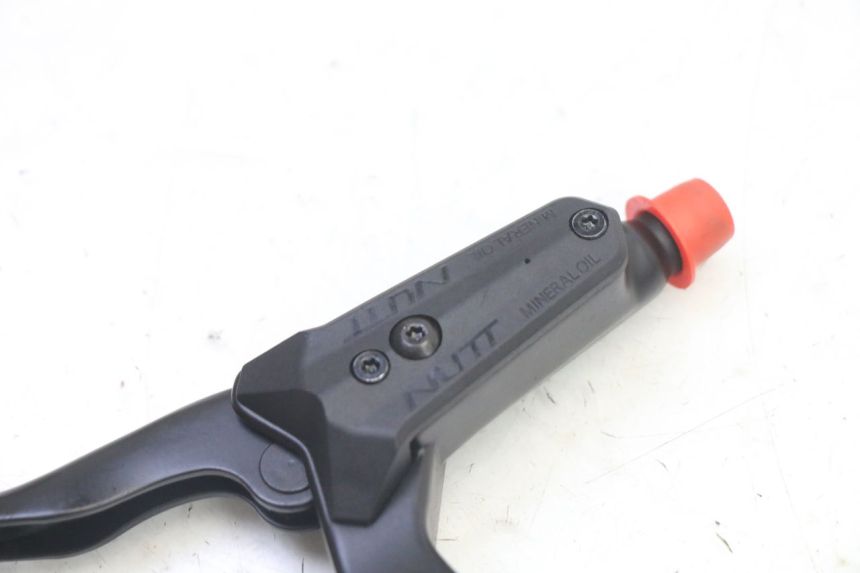 photo de MAITRE CYLINDRE FREIN ARRIERE DUALTRON VICTOR LIMITED 1 - Autre angle de vue