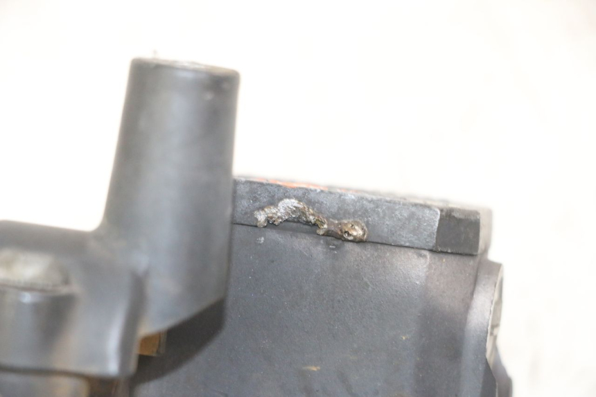 photo de MAITRE CYLINDRE FREIN ARRIERE YAMAHA XMAX X-MAX 125 (2006 - 2009) - État de surface