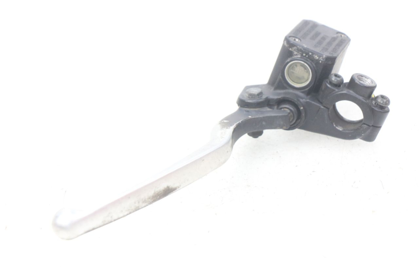 photo de MAITRE CYLINDRE FREIN ARRIERE PIAGGIO X7 125 (2007 - 2013) - Gros plan technique