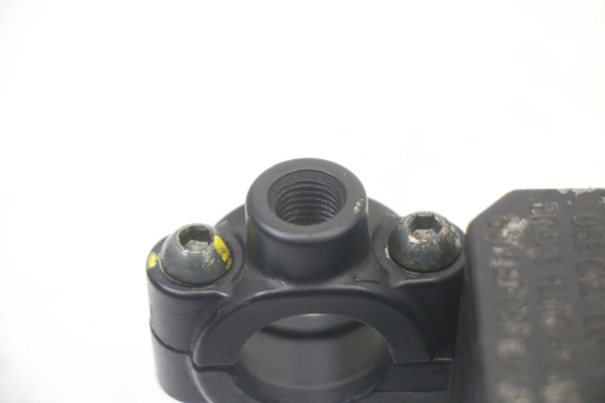 photo de MAITRE CYLINDRE ARRIERE PIAGGIO XEVO - X EVO 125 (2007 - 2017) - Gros plan technique