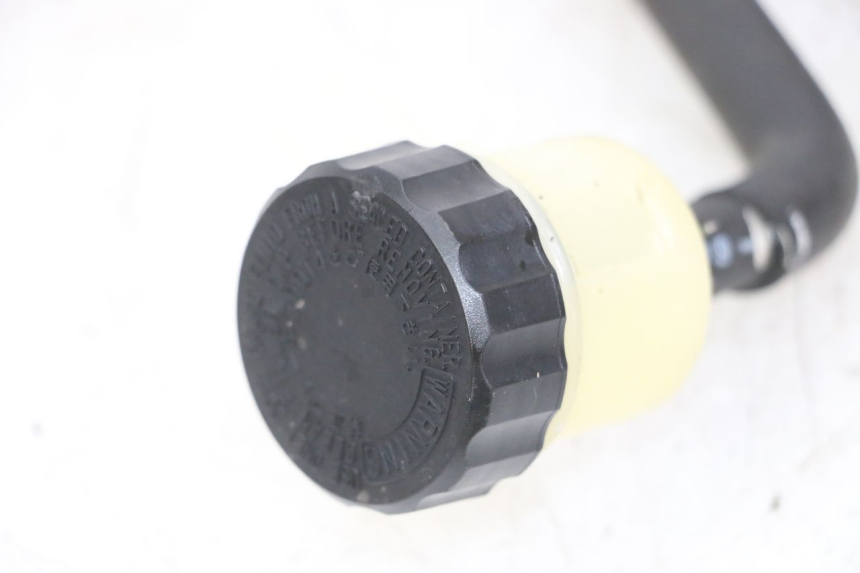 photo de MAITRE CYLINDRE ARRIERE YAMAHA XJ6 ABS 600 (2008 - 2016) - Zoom état d’usage