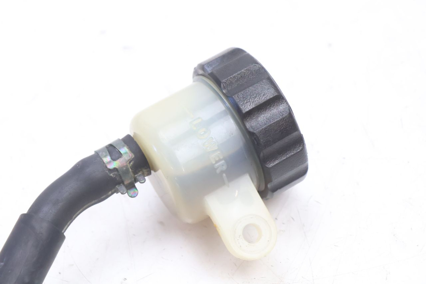 photo de MAITRE CYLINDRE ARRIERE YAMAHA XJR 1300 (1998 - 2002) - Zoom état d’usage