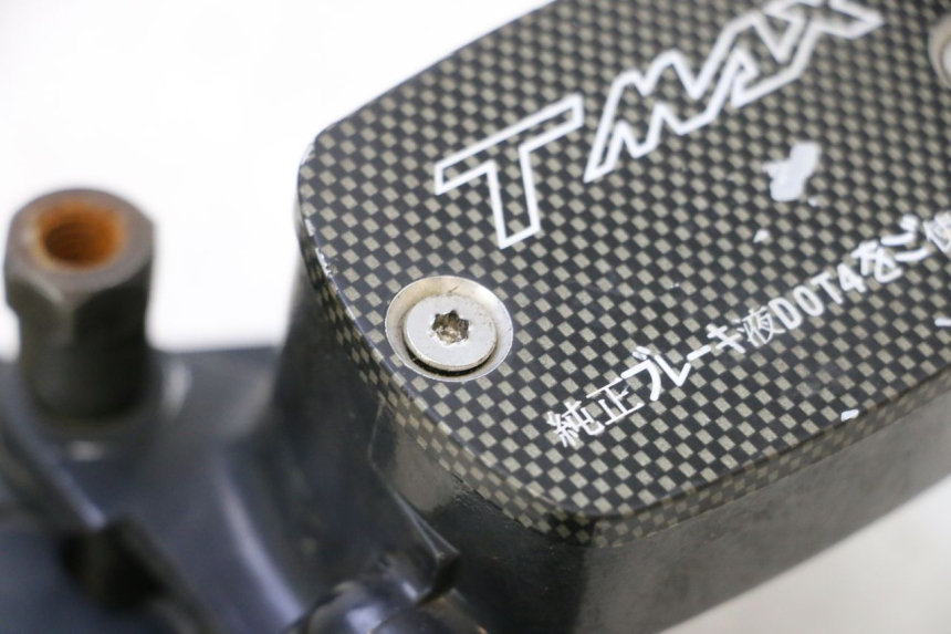 photo de MAITRE CYLINDRE ARRIERE YAMAHA XP T-MAX ABS 500 (2005 - 2005) - Autre angle de vue