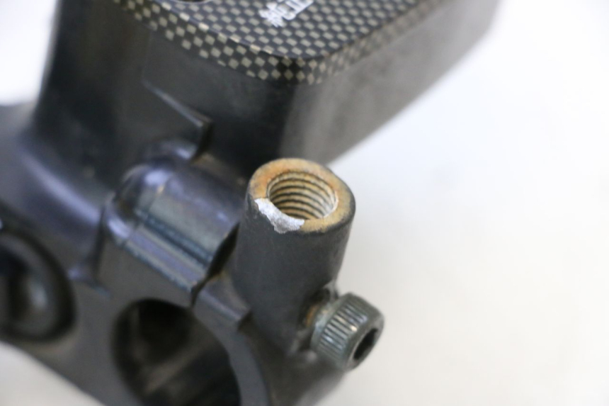photo de MAITRE CYLINDRE ARRIERE YAMAHA XP T-MAX ABS 500 (2005 - 2005) - Vue d’ensemble