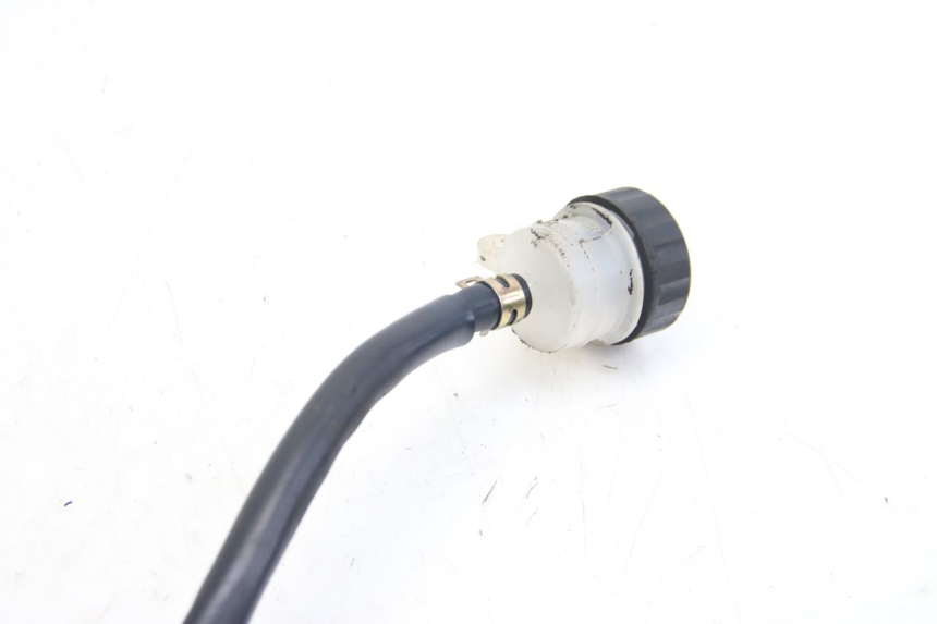 photo de MAITRE CYLINDRE FREIN ARRIERE PEUGEOT XP6 50 (1997 - 2003) - Zoom état d’usage