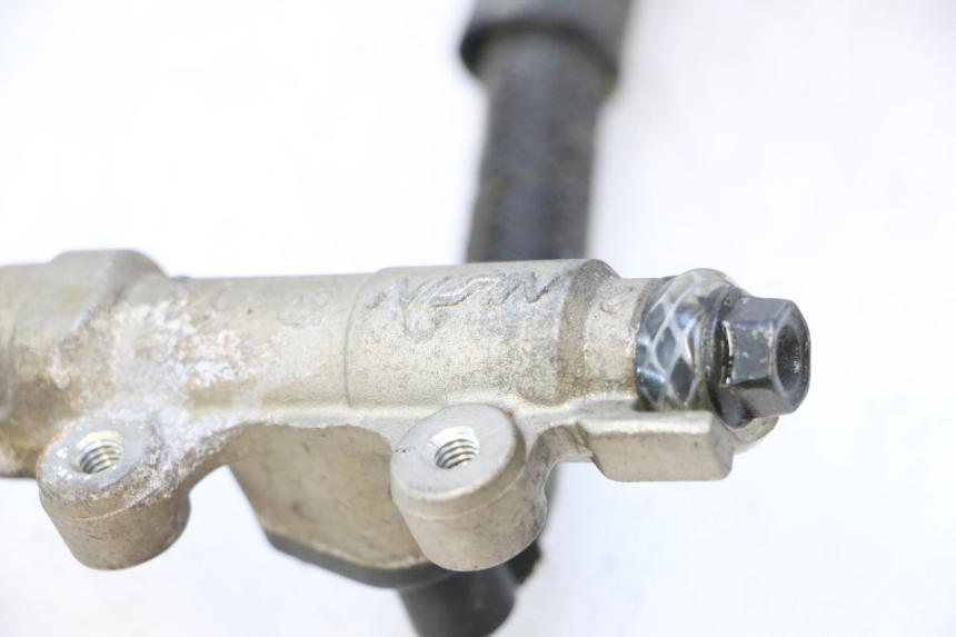 photo de MAITRE CYLINDRE ARRIERE HONDA XRV AFRICA TWIN 750 (1990 - 1992) - Zoom état d’usage