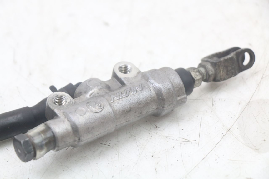 photo de MAITRE CYLINDRE FREIN ARRIERE YAMAHA XT X 660 (2004 - 2016) - Autre angle de vue