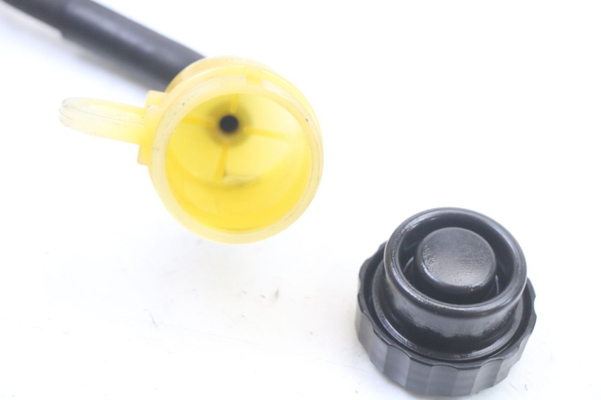 photo de MAITRE CYLINDRE ARRIERE YAMAHA XJ6 600 (2008 - 2016) - Gros plan technique