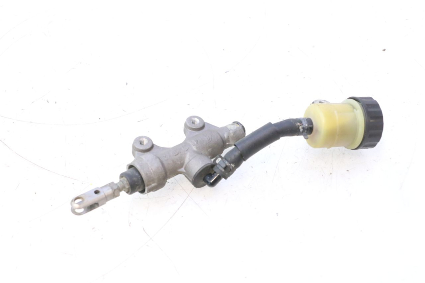 photo de MAITRE CYLINDRE ARRIERE YAMAHA YZF R6 600 (2008 - 2009) - Vue d’ensemble