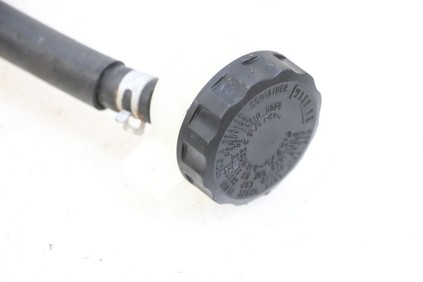 photo de MAITRE CYLINDRE ARRIERE KAWASAKI ZR 7 750 (1999 - 2004) - Vue d’ensemble