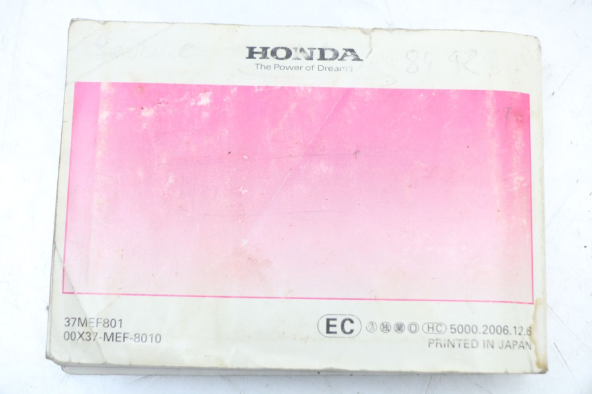 photo de MANUEL UTILISATEUR HONDA FJS SILVER WING SILVERWING 400 (2005 - 2008) - Autre angle de vue