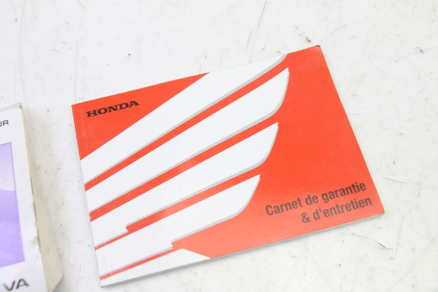 photo de MANUEL UTILISATEUR HONDA NTV DEAUVILLE ABS 700 (2007 - 2016) - Zoom état d’usage