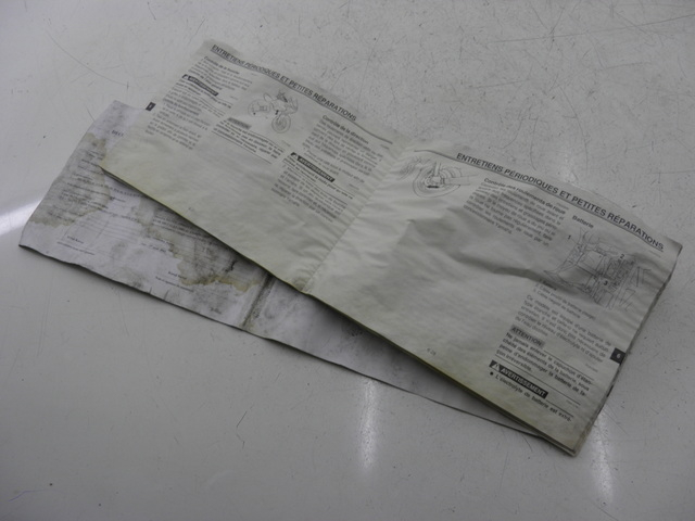 photo de MANUEL UTILISATEUR YAMAHA TDM 900 (2004 - 2006) - Autre angle de vue