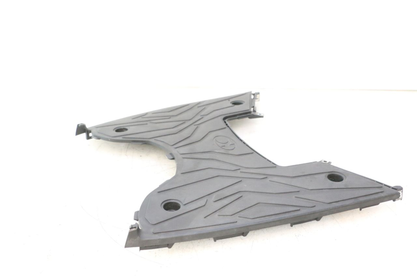 photo de MARCHE PIED KYMCO AGILITY CITY 16P 125 (2015 - 2024) - Points de fixation