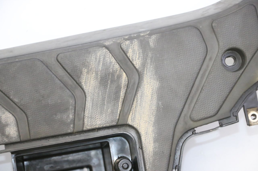 photo de MARCHE PIED KYMCO AGILITY NAKED RENOUVO 2T 50 (2011 - 2018) - Inspection visuelle