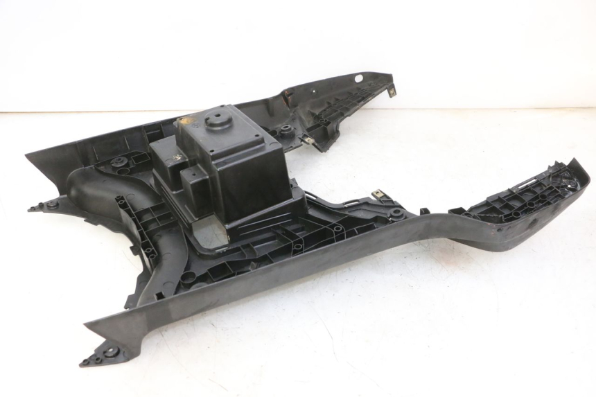 photo de MARCHE PIED KYMCO AGILITY NAKED RENOUVO 2T 50 (2011 - 2018) - Vue d’ensemble