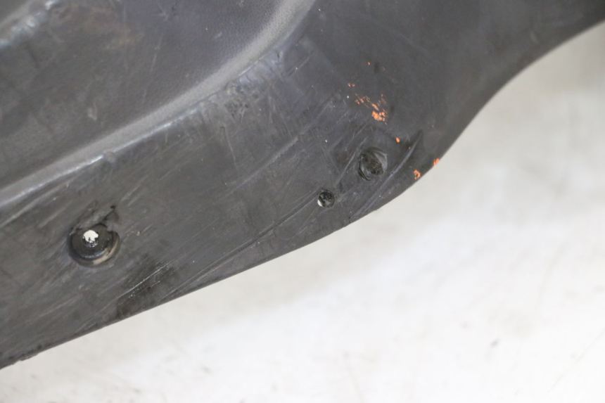 photo de MARCHE PIED KYMCO AGILITY NAKED RENOUVO 2T 50 (2011 - 2018) - Marquages et références