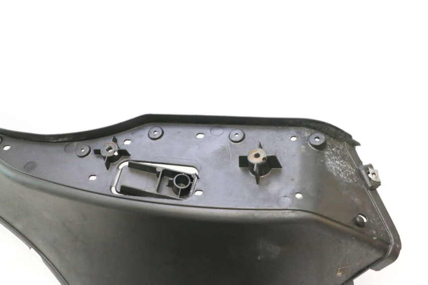 photo de MARCHE PIED APRILIA ATLANTIC S 125 (2010 - 2013) - Zoom état d’usage