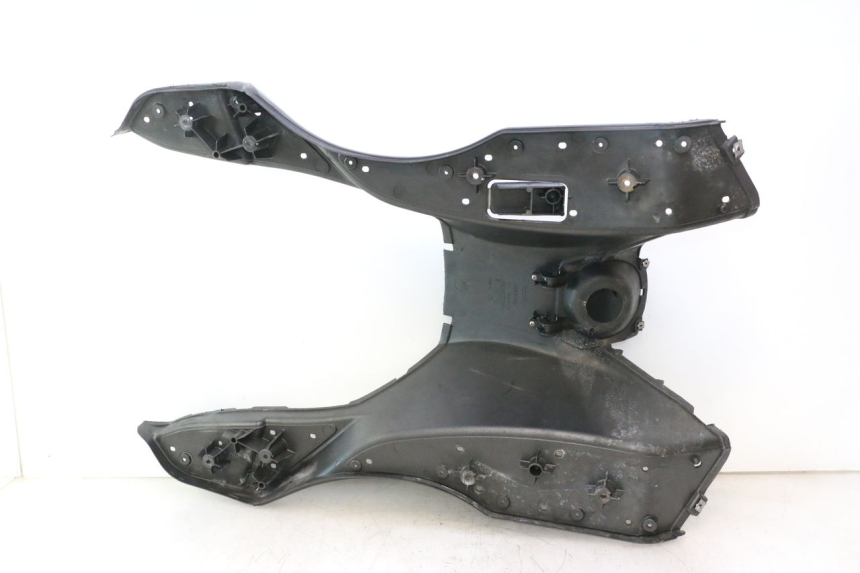 photo de MARCHE PIED APRILIA ATLANTIC S 125 (2010 - 2013) - État de surface