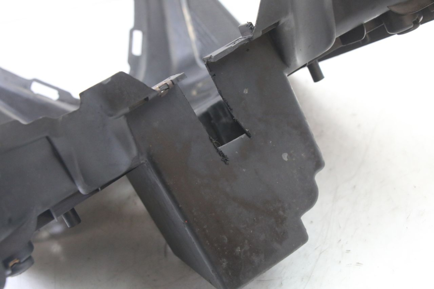 photo de MARCHE PIED MBK BOOSTER SPIRIT NAKED 50 (2004 - 2017) - Gros plan technique