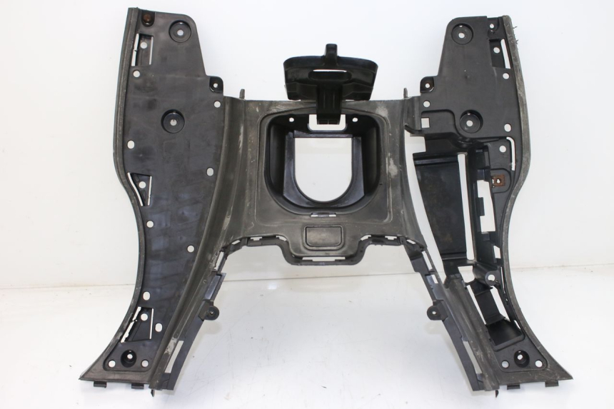 photo de MARCHE PIED SUZUKI BURGMAN 125 (2007 - 2014) - Détail de la pièce