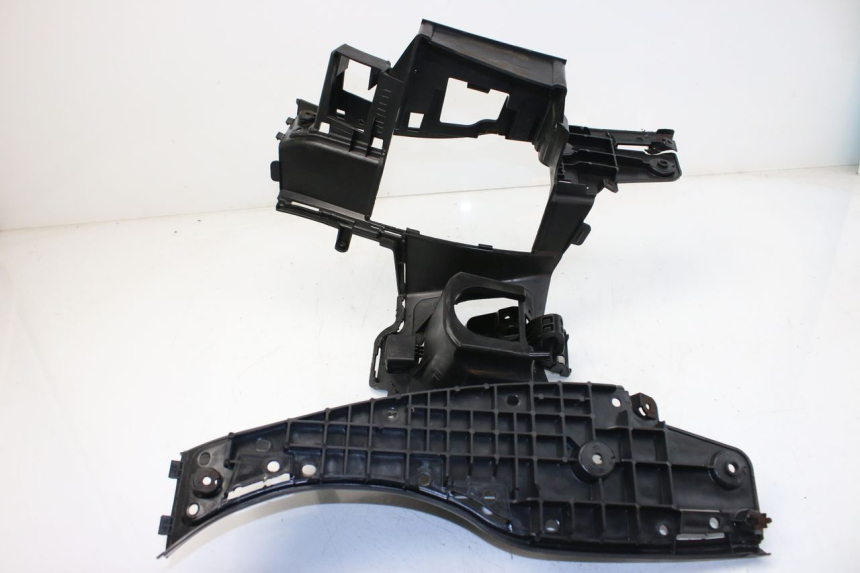 photo de MARCHE PIED SUZUKI BURGMAN 125 (2007 - 2014) - Gros plan technique