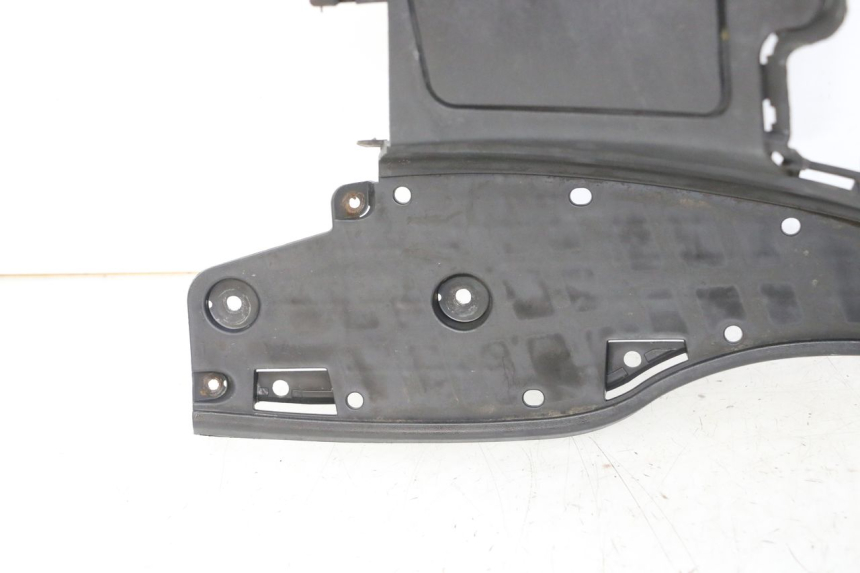 photo de MARCHE PIED SUZUKI BURGMAN 125 (2007 - 2014) - Pièce contrôlée