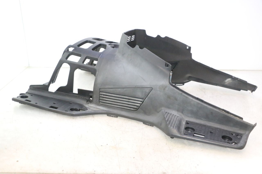 photo de MARCHE PIED SUZUKI BURGMAN EXECUTIVE ABS 650 (2006 - 2012) - Points de fixation